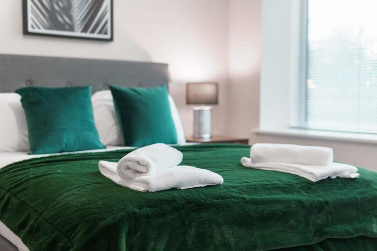 Modern 2 Bed In - Sleeps 4 * Manchester