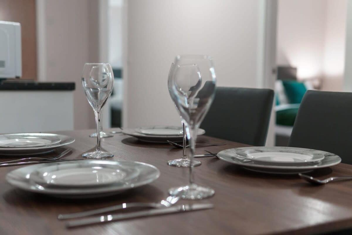 Modern 2 Bed In - Sleeps 4