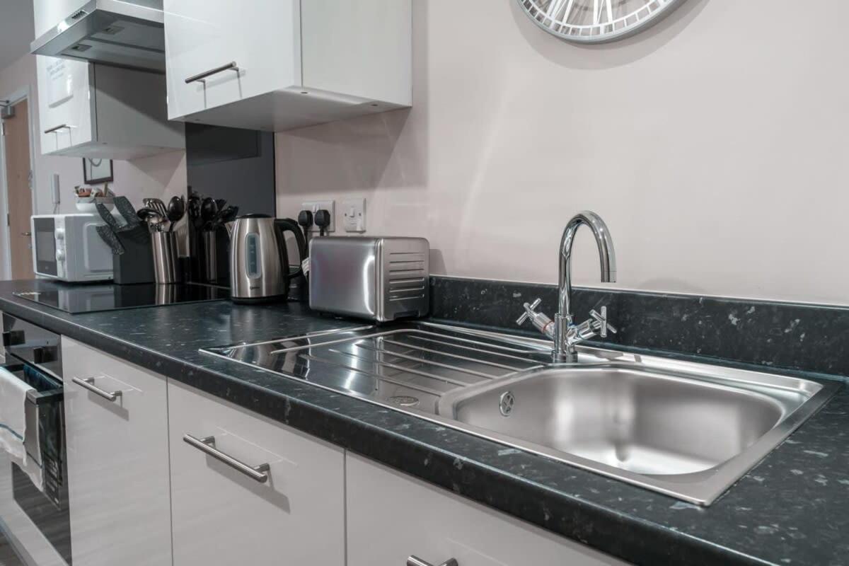 Modern 2 Bed In - Sleeps 4 Manchester